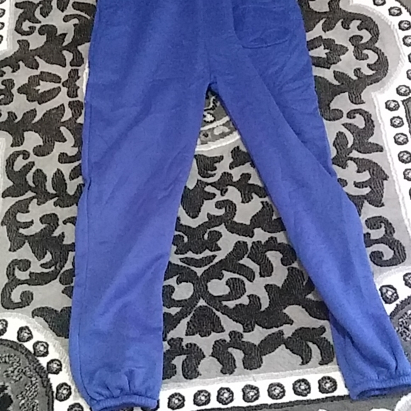 Mens superman cover all? - Picture 4 of 7